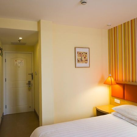 Home Inn Shanghai Hongqiao Terminal Jinshajiang Road Changfeng Exterior foto