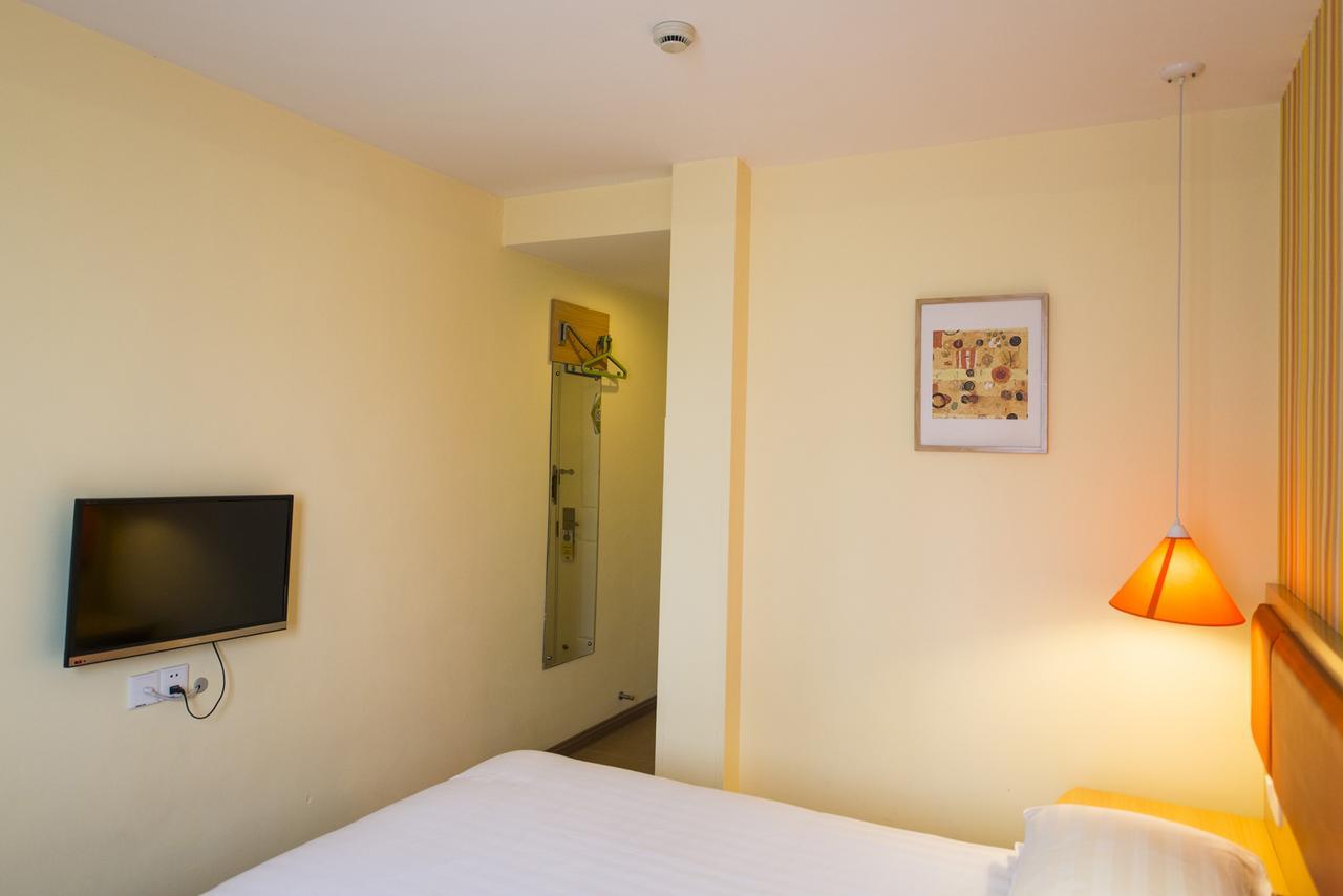Home Inn Shanghai Hongqiao Terminal Jinshajiang Road Changfeng Exterior foto